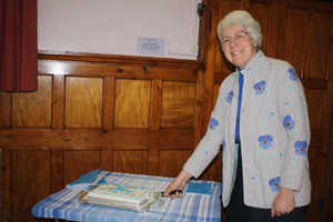 Cutting the cake